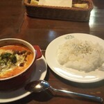 雪詩慕雲 - 煮込みハンバーグ、ライス。