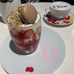 DIOR Café - 