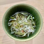 日本橋蛎殻町 すぎた - 2022.7.  じゅんさいと長芋