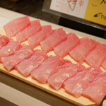 島津 - 鮮やかなピンク色