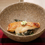 島津 - ◆のどぐろご飯（対馬）
      思いっきりぐちゃぐちゃにして頂きます。