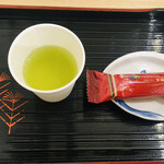 Chidoriya - お店でお茶とチロリアンをいただきました