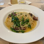 ビストロ プレザン - ホタルイカと菜の花のオイルパスタも美味しかったな〜（4月）