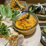 モンク食堂 - この青唐辛子が、めちゃくちゃ辛かった(笑)