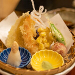 Sushi Kaiseki Isaribi - 2022.8 天ぷら（海老、鱚、茄子、トウモロコシ、ミニトマト、オクラ）