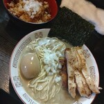 中華ソバ 伊吹 - 