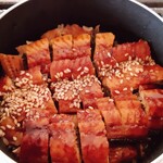 釜寅 - ふっくらうなぎがびっしり！