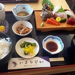 Isaribi Kikuya - 刺身定食