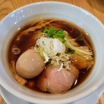 志のわ - 醤油ラーメン味玉乗せ