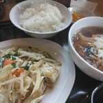 笑楽亭 - 野菜炒め定食サービスセット