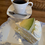 ラ・テイエ - ブレンドコーヒーとメロンショートケーキ