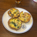 La patisserie TAKAHIRO MARUYAMA - 妻が気がついたらキッシュカットしてた