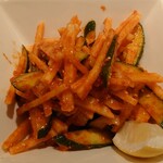 東海苑 - イカ刺し　８２０円