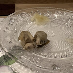 うを徳 - 出汁で炊いた徳島県岩牡蠣