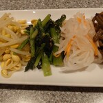 東海苑 - ナムル　５２０円