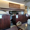 うま屋ラーメン - 厨房方面店内