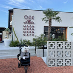 MOON MOON MOON CAFE - 