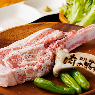 Meat and Korean Cuisine lovers gather! Savor delicious dishes made with fresh meat