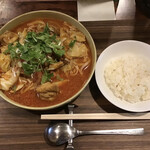 パンチマハル - チキンめん 辛さ Lv. 5 ライス付き 1,000円