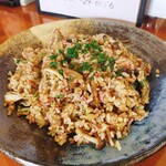 洋膳酒房 ひげ - 大葉とキノコの焼き飯