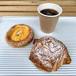 BLUE POPPY Bakery - Pain Suisse、Pastry Cream Brioche、アイスコーヒー