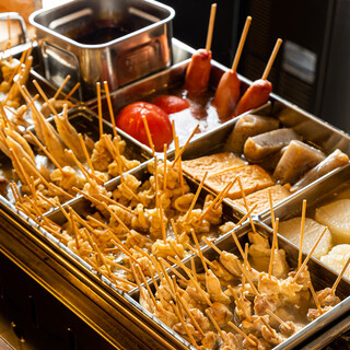 こだわりの鶏出汁で煮込んだ絶品鶏串！