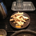 山元麺蔵 - 土ゴボウの天ぷら265円