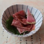 神戸牛ダイア - サービスの “イチボ“ の刺し身