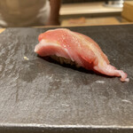 鮨 青海 - 大トロ　先に提供された赤身と中トロと同じ個体