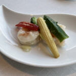 中国飯店 琥珀宮 - エビと夏野菜。エビもヤングコーンもゴーヤも美味しい！