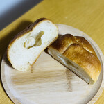 UTOPIE du pain - 塩バター包み 240円