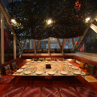 コース料理でご利用の場合はルームチャージはかかりません。