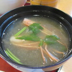 Takasago Zushi - エビ出汁の味噌汁