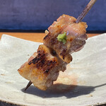 炭焼 おかげさん - 伊勢赤鶏包みせせり