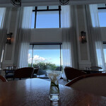 シルー - 窓ガラスが高いです