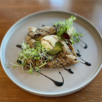 シルー - ヴィーガンブレックファーストの彩野菜のそば粉ガレットヴィーガンマヨネーズ