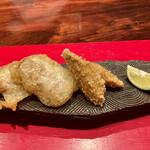 賛否両論 - 穴子と新ごぼう　それぞれ別の揚げ方で。