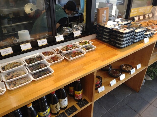 亀山精肉店 - 不動の沢（コロッケ）の写真