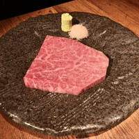 和牛とタン 焼肉 とみ 新橋本店 - 