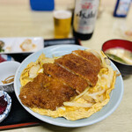 信栄食堂 - カツ丼¥850