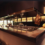 Standing Wine Bar Q - 