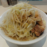 ラーメン荘 歴史を刻め - ラーメン（ニンニク）