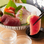 Assortment of 3 pieces of sashimi