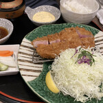 Tonkatsutombei - ＊ リブロースかつ定食