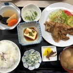 ななっこ - おまかせ定食　豚生姜焼き