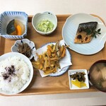 ななっこ - おまかせ定食　塩サバとかき揚げ