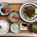 ななっこ - おまかせ定食　牛焼肉