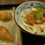 Marugame Seimen - おろし醤油（並）、いなり、かしわ天