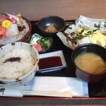 薩州濱田屋伝兵衛 - お刺身膳　980円