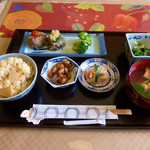 シーズンカフェ 茶の間 - お膳（ランチ）